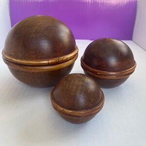 Wooden stacking trinket box set